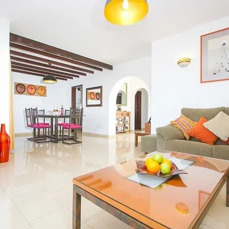Vila Puerto Del Carmen Sleeps 6 Pool Wifi Puerto del Carmen (Lanzarote)