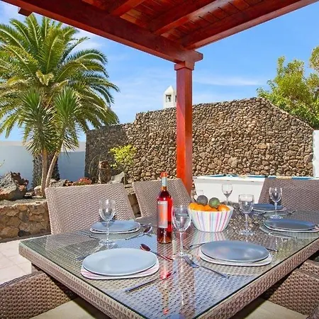 Puerto Del Carmen Sleeps 6 Pool Wifi * Puerto del Carmen (Lanzarote)