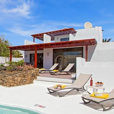 Vila Puerto Del Carmen Sleeps 6 Pool Wifi