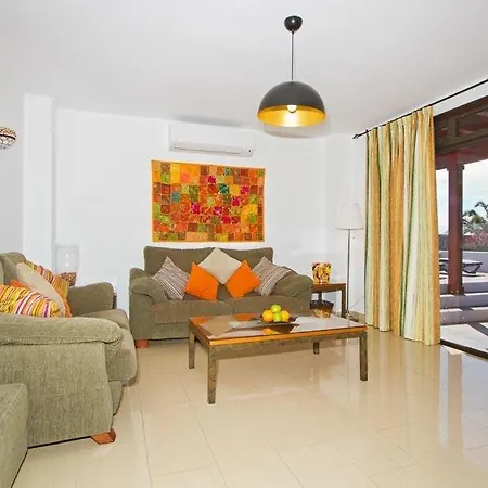 Puerto Del Carmen Sleeps 6 Pool Wifi Vila Puerto del Carmen (Lanzarote)